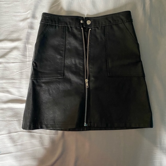 Jupe en similicuir - Picture 1 of 2